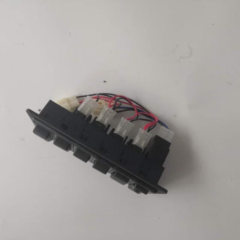 Dongfeng Mengshi EQ2050 Six-Gang Rocker Switch Assembly 1 Piece