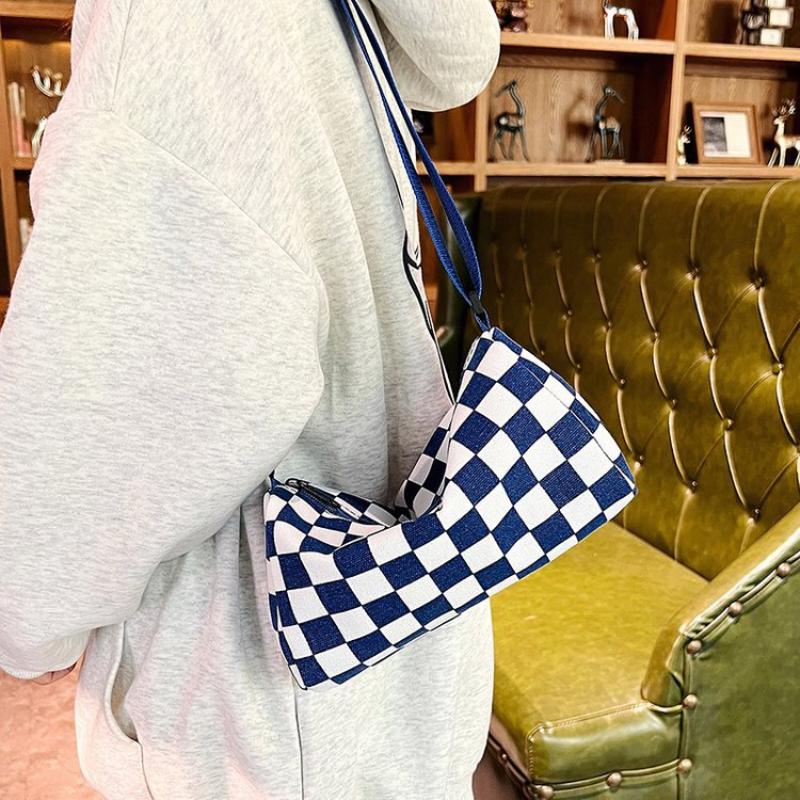 Fashion Leisure Bag One Shoulder Armpit Bag A Messenger Bag for Commuting To Work