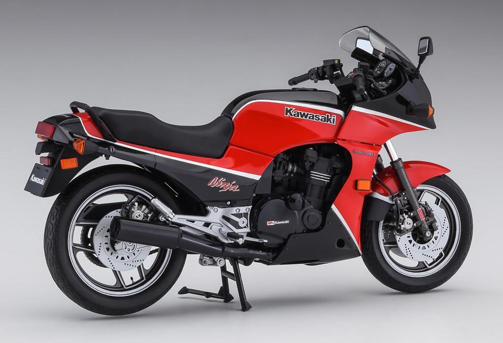 Hasegawa Kawasaki GPZ900R Ninja 1985 North American Specification Plastic Model Kit 21783 1/12 (A2)