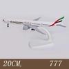 Aerei Giocattolo Scala 1/400 Aereo 20cm B777 Emirates Airways Con Carrelli di Atterraggio Modello Replica in Metallo Aerei Giocattolo per Bambini Simulazione
