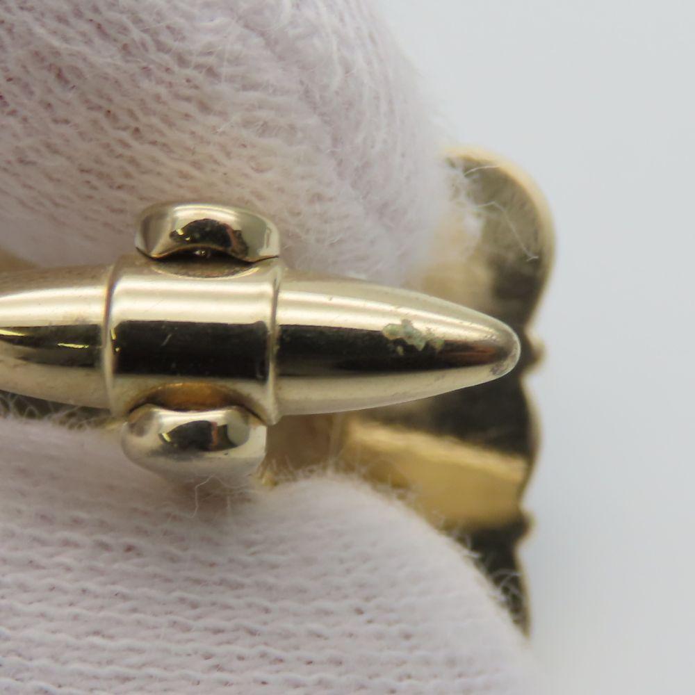 Used Wedgwood cuffs metal gold gold riding