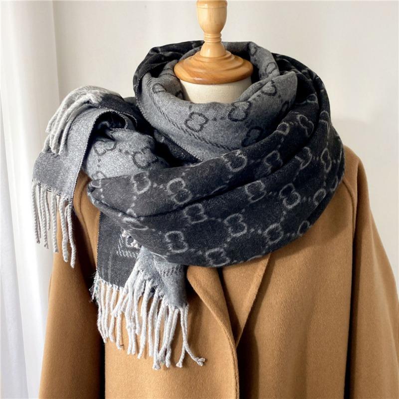 New letter fringed scarf, winter warm core-spun yarn scarf, thickened women's scarf, autumn and winter air conditioner shawl
