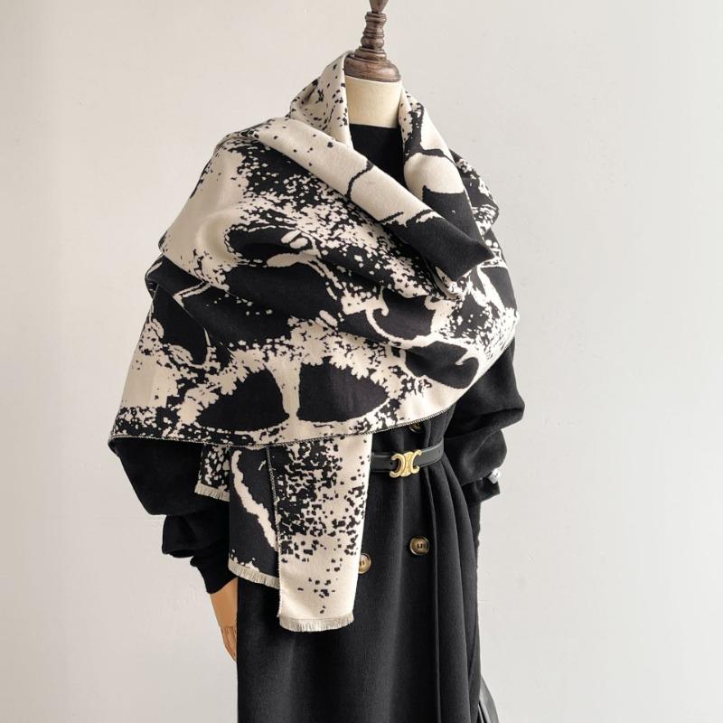 Autumn and Winter Chinese Ink Butterfly Scarf Women's Fashion Warm Imitation Cashmere Dual-purpose Shawl Temperament Versatile Scarf