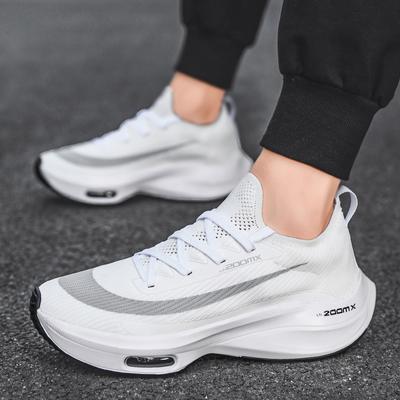 Scarpe da corsa a molla uomo superficie in rete tessuta volante traspirante ammortizzazione ad aria antiscivolo cavallo suola morbida scarpe sportive