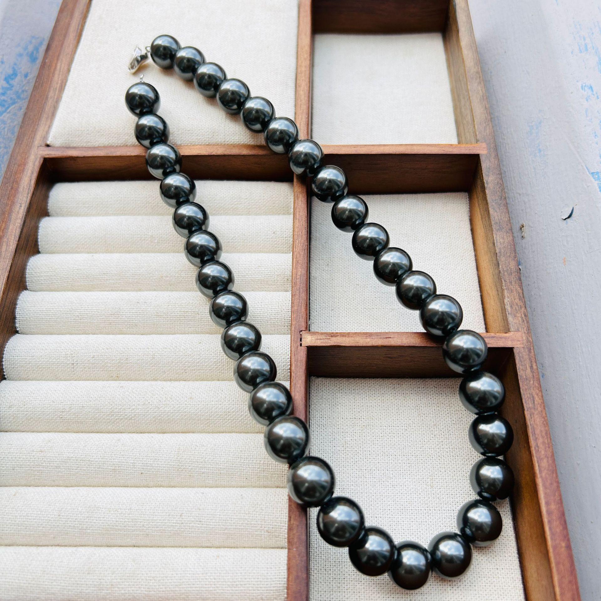 Cqqa Women's Light Tahitian Pearl Necklace Jewelry Versatile Niche Design Sweater Chain Round Strong Neck Chain Collarbone Chain