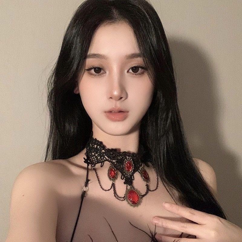 

European and American retro Gothic punk style necklace, Halloween women s lace border pendant necklace, Victorian steampunk jewelry красный