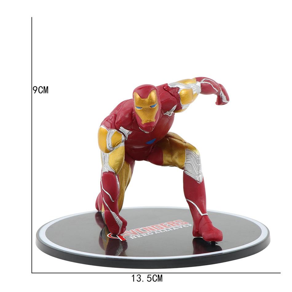 Ozdoba Figurka Bohatera Avengers Anime - SpiderMan Venom Hulk Iron Man Kreskówkowy Model Filmowy Zabawka do Dekoracji Tortu Samochodu i Rękodzieła