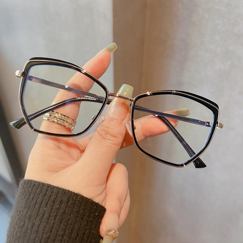 Anti-Blue Light Glasses For Women Cat Eye Eyewear Luxury Metal Frame Optical Spectacle Eyeglasses Female Glasses