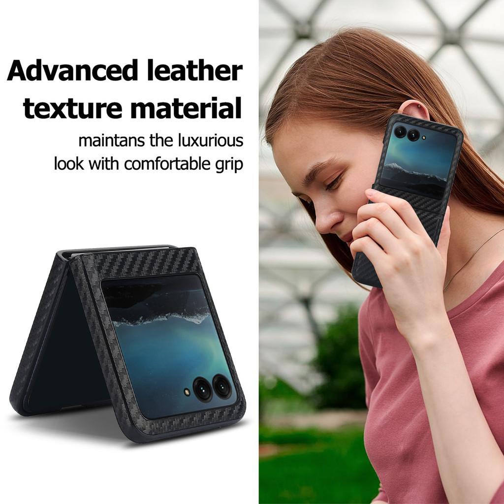 Luxury Carbon Fiber Texture Leather Phone Case for Motorola Moto Razr 40 Ultra Razr40 Built-in Stand Slim Protective Hard Cover