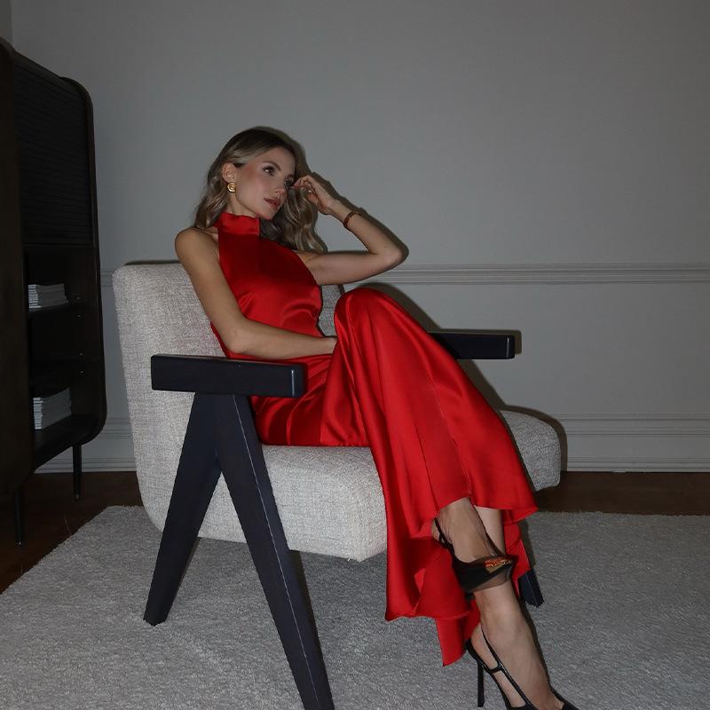 Spring and Summer Women's Fashion Temperament Halter Halter Sleeveless Slimming Waist Dress