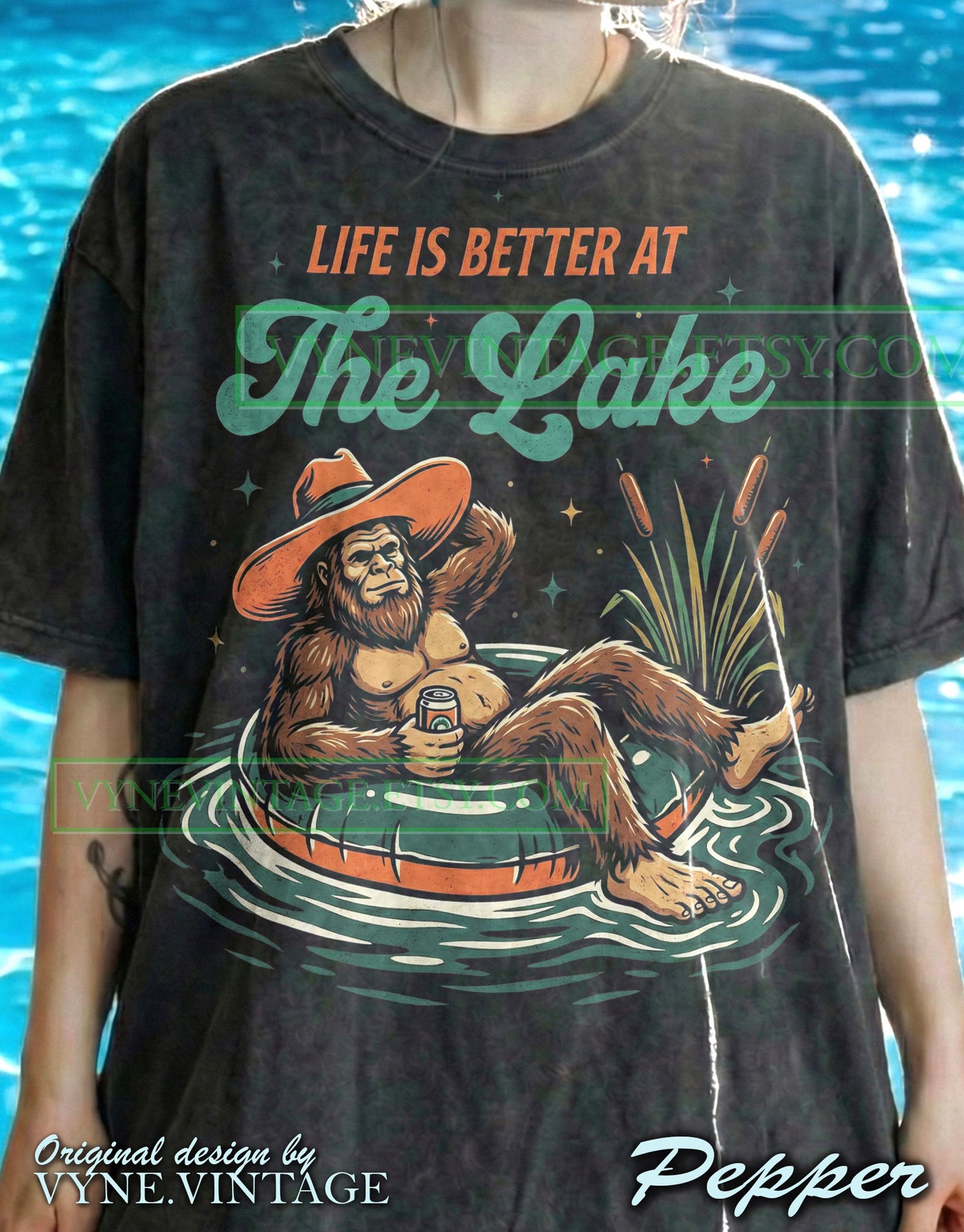 Life Is Better At The Lake Comfort Colors® Tshirt, Bigfoot Tees, Retro Sasquatch Sweater, Funny Camping Tanktop, Vintage 90S Nature Art 3XL