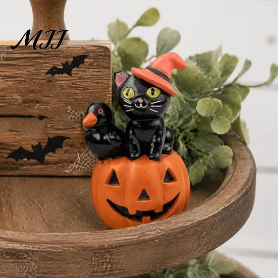 Small Resin Figurines Halloween Cat Pumpkin Figurine, Retro Black Stacked Decorations Dark Childlike Style Decor for Table Desk Office Mantel