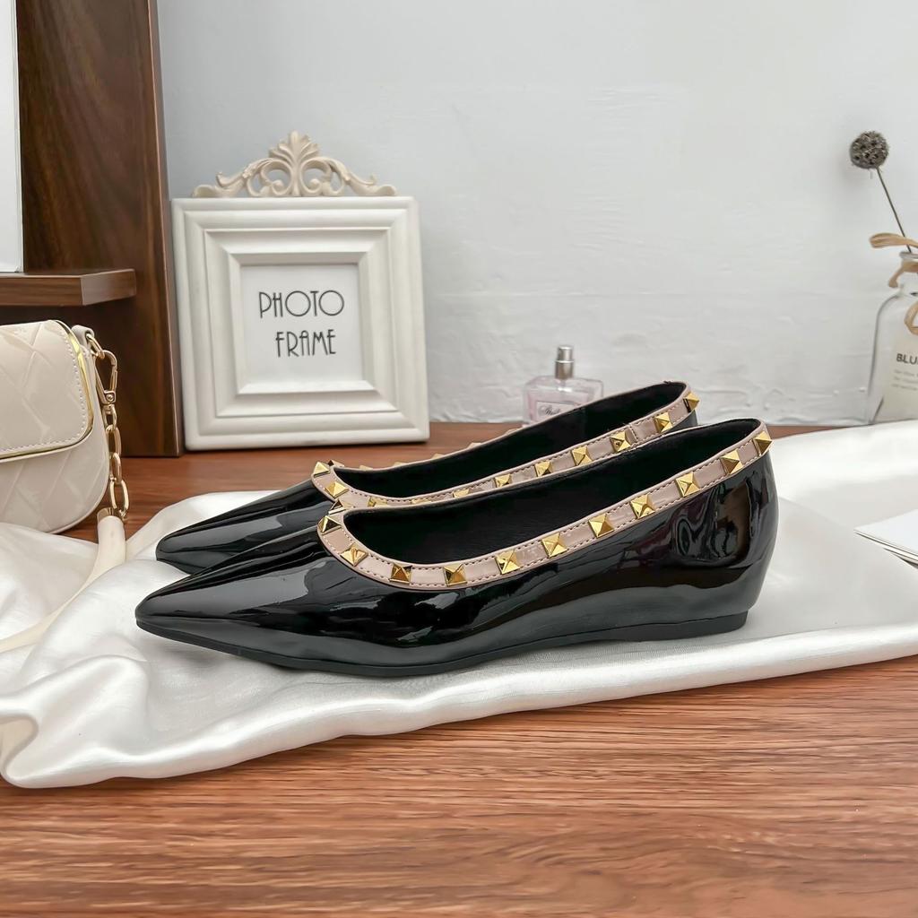 Rivet flat shoes women's soft sole comfortable summer new 2025 French shallow mouth single shoes women's one-pedal pointed women's shoes