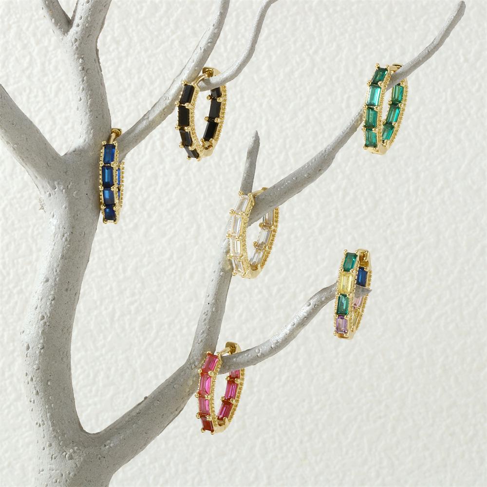 Eleganckie kolczyki koła z cyrkoniami: Pozłacany 18-karatowym złotem do noszenia na co dzień