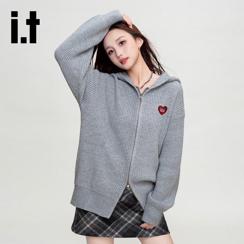 

Женский осенне-зимний свитер с капюшоном и длинными рукавами от Izzue M