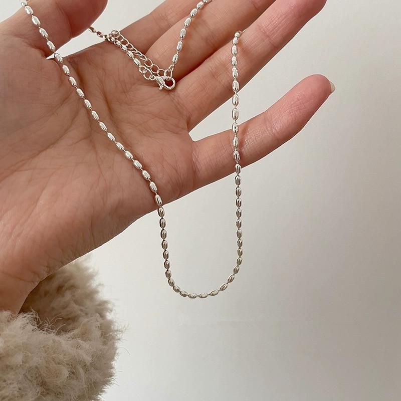 Women's Layered Olive Bead Necklace - Simple and Versatile Clavicle Chain