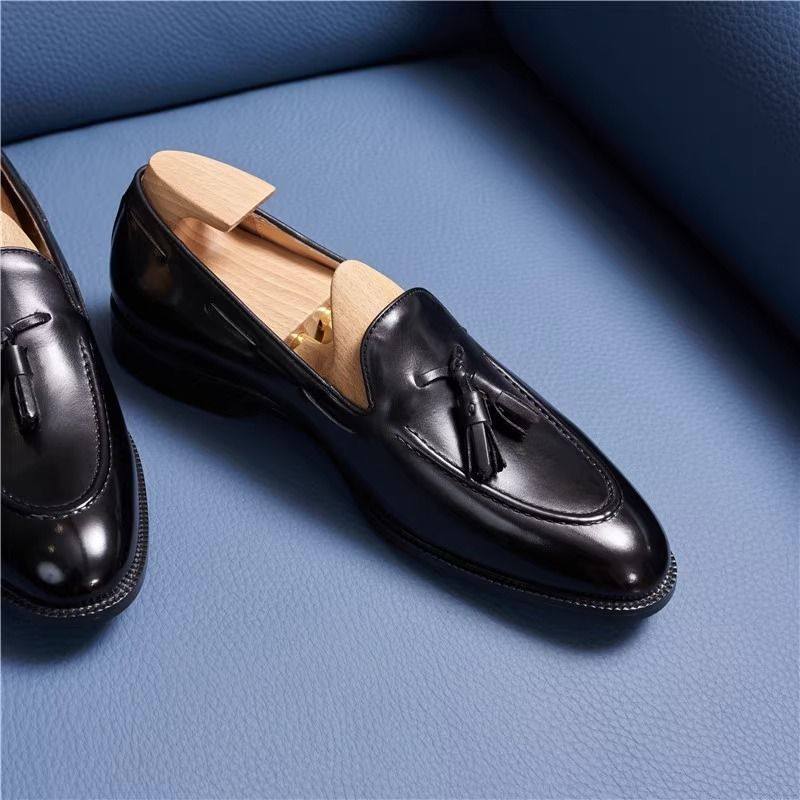 One-pedal leather shoes men's fringed lazy shoes loafers men's shoes