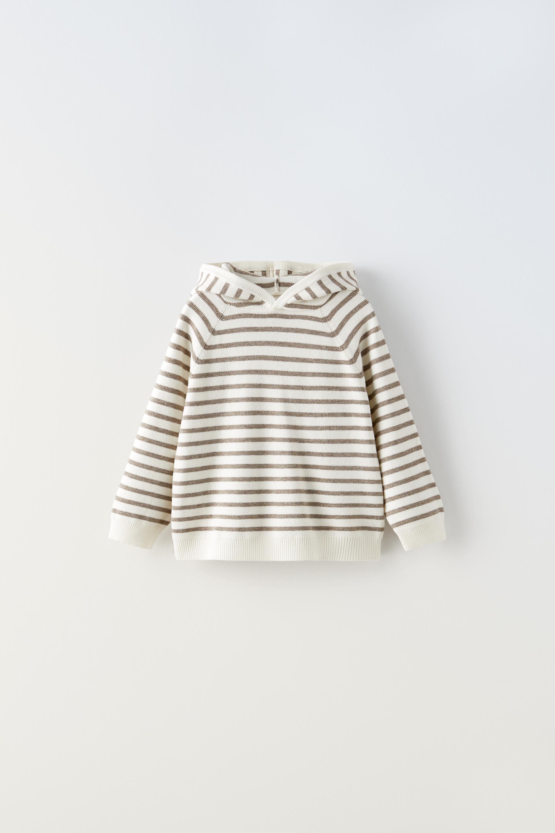 

KNIT HOODIE