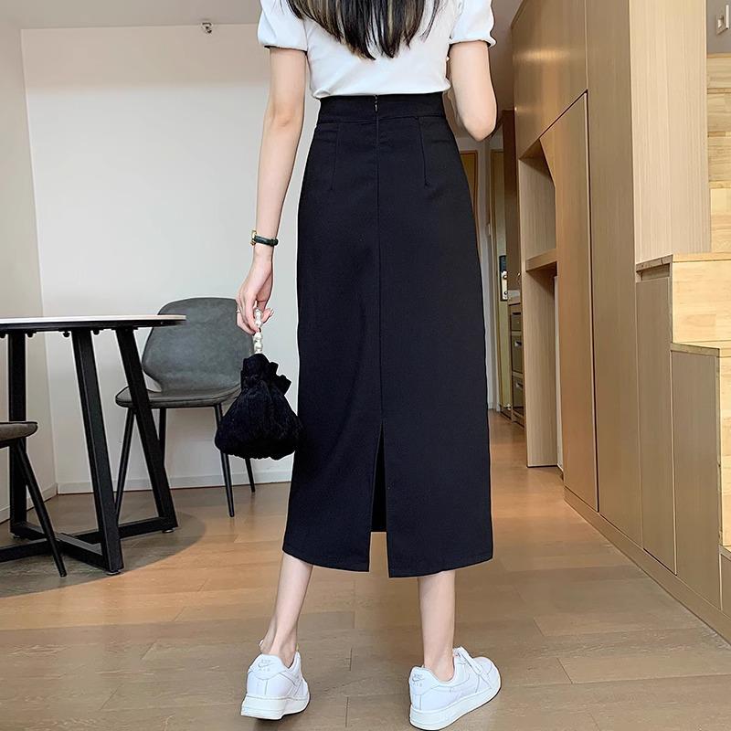 

Women s Black High-Waist A-Line Midi Skirt – Chic Spring 2024 Petite Design M чёрный