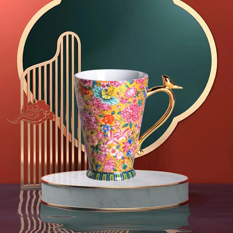 

Large Bird Design Ceramic Mug with Gold Handle 301-400ml