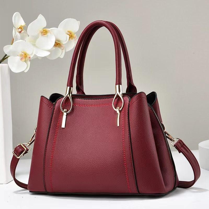 Fashionable Large Capacity Pu Shoulder Bag With Stylish Stitching And Chic Design