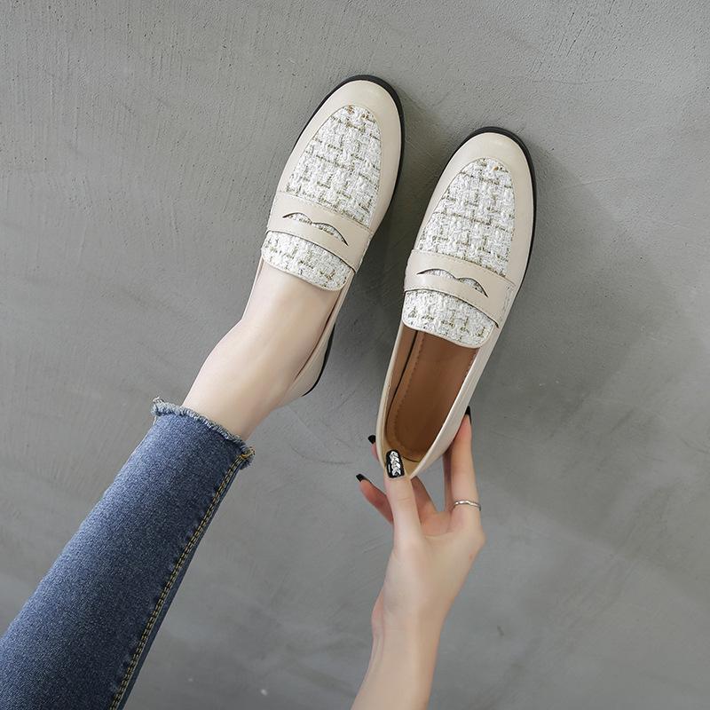 Retro small leather shoes women's style new small fragrant style single shoes women's flat large size women's shoes