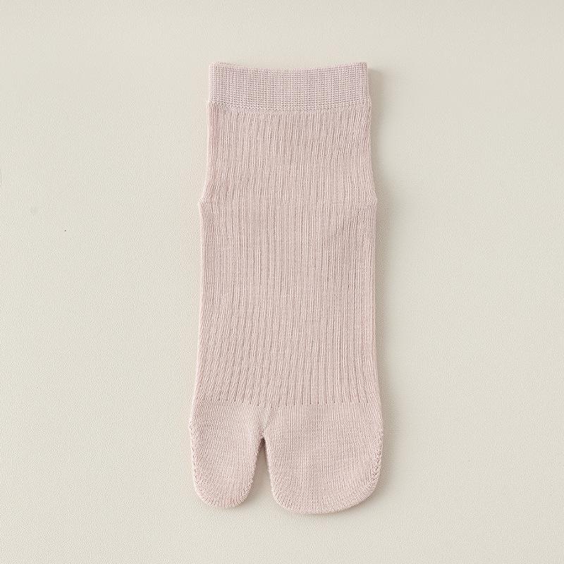 Thin, Pure Cotton, Sweat-absorbing, Deodorizing, Antibacterial, Boneless Women's Two-toed Socks with Hoof Shoes and Short Socks
