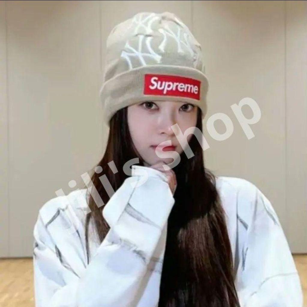 [USED] Supreme Yankees Box Logo Beanie worn by Le Seraphim