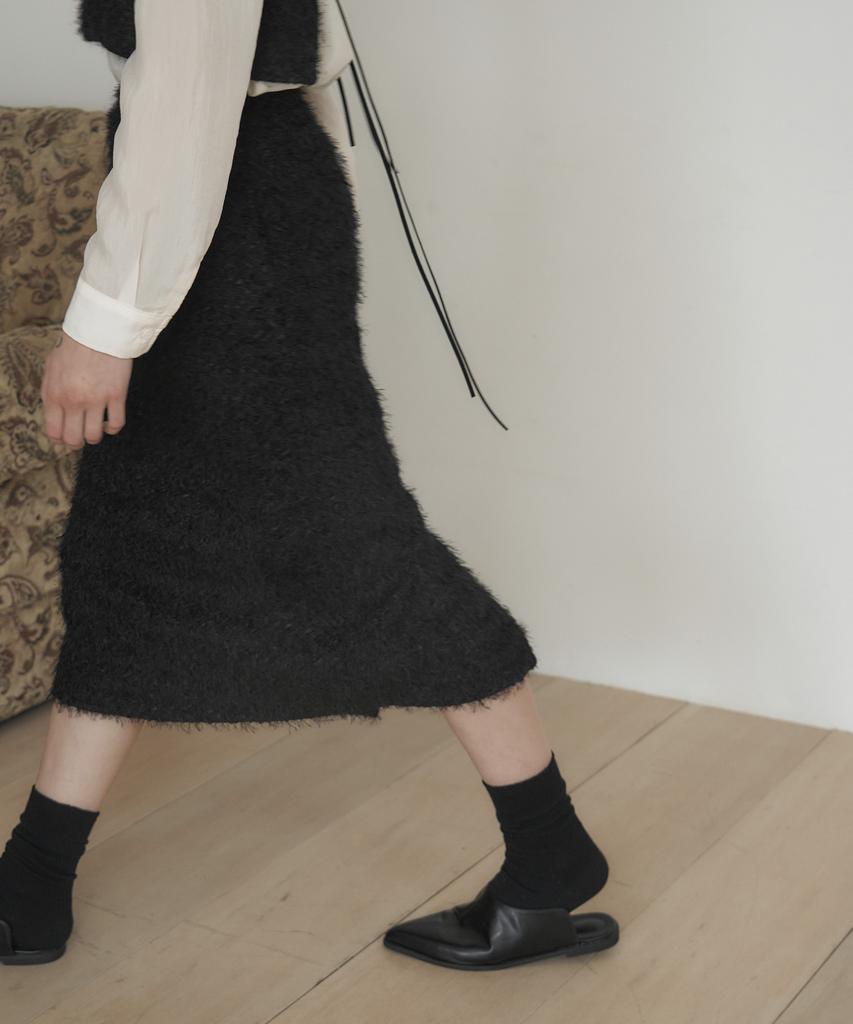 Mosyupamosyu Fluffy Midi Skirt [Black]