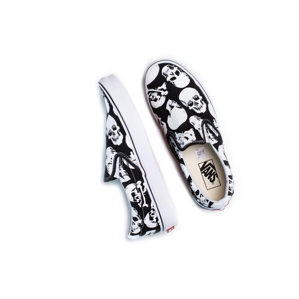 Slip-On Vans 'Skulls' VN0A38F7H0B