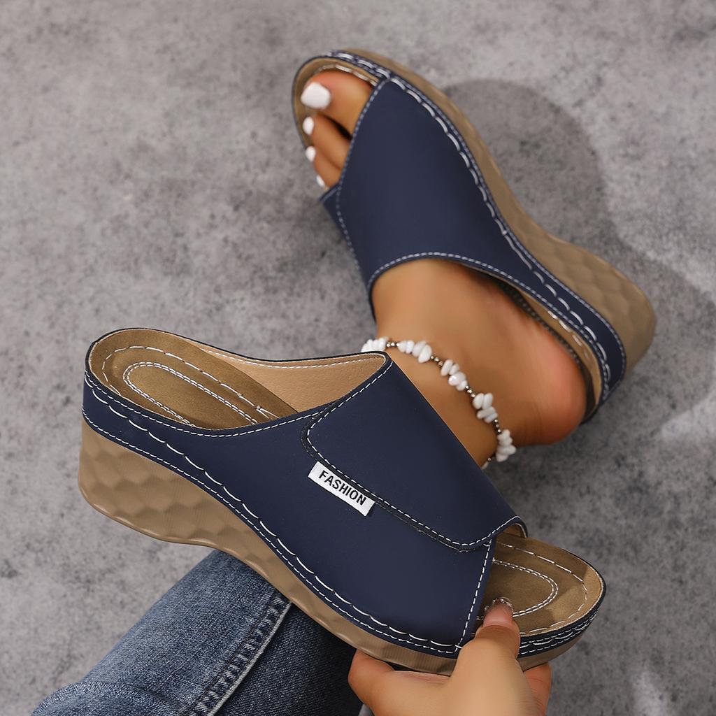 Fashion Women Platform Slippers Summer Casual Fashion Slippers Outdoor Luxury Sandals Lightweight Wedges Shoes Women Zapatos De Mujer