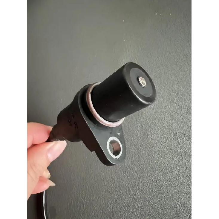1pcs Crankshaft Position Sensor for CHANGAN CS75 1.8T RAETON 1.8T CS95
