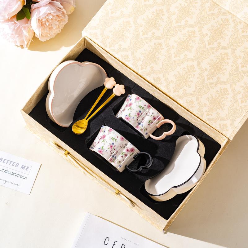 Retro Plum Blossom Coffee Cup And Saucer Set, High-End Exquisite Afternoon Tea Cup Gift Box, Wedding Gift Souvenir
