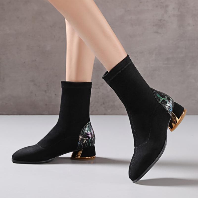 

Осень и зима новая женская обувь Мартин замшевые большого размера кожаные ботинки удобные корейская версия женские ботинки низкий каблук квадратный каблук средней высоты 39 чёрный