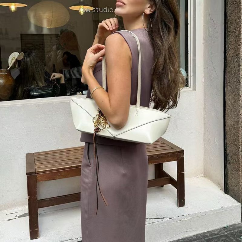 Fashion New Arrival Fashion Elegant V Neck Sleeveless Vest Skirt Suit Tank Top and Skirt Set