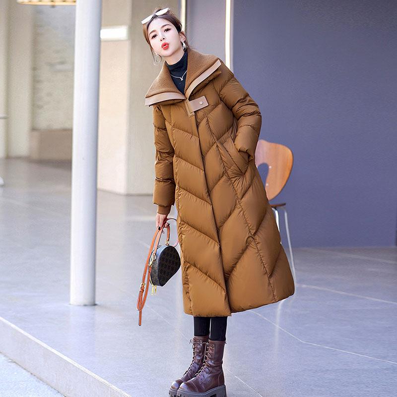 

Длинный белый пуховик женский 2025 зимняя мода вязаный лацкан утолщенный ниже колена приталенный жакет тренд S коричневый