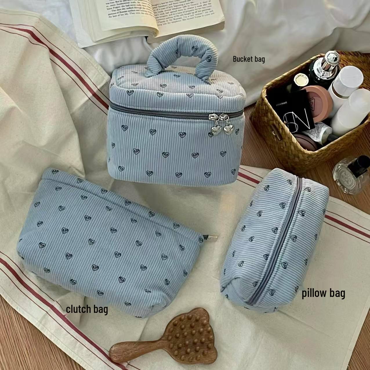 

Вельветовая женская сумка для хранения косметики большой вместимости высокого класса с персиковым сердцем Bucket Bag