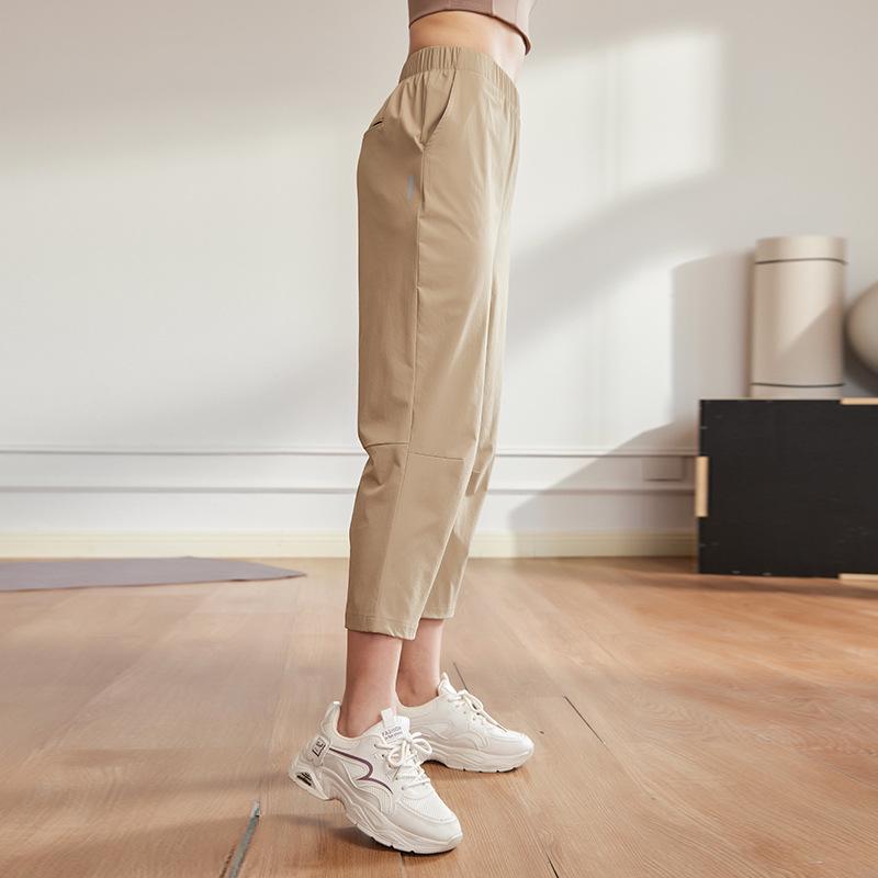 Plus Size Women's Slimming Quick-Dry Harem Pants - Lightweight, Loose, and Cropped for Summer Comfort