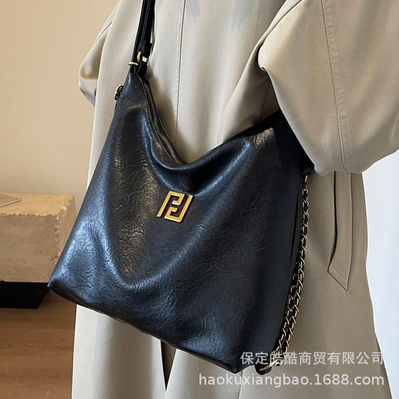 Premium Retro Bag Commuter Tote Bag Women's 2025 New Backpack Autumn and Winter Chain Multi-purpose Shoulder Bag