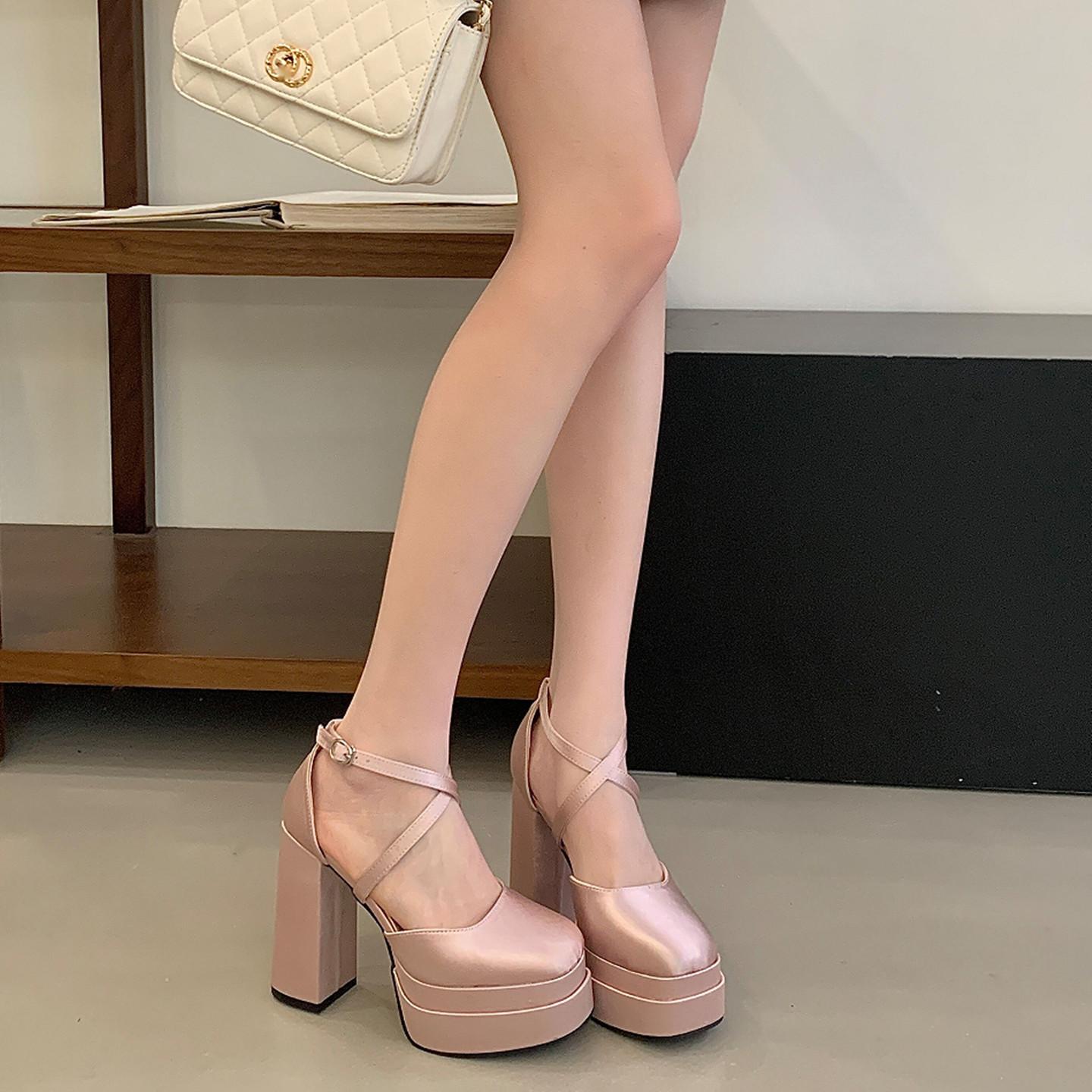 

Satin wedding shoes bride shoes waterproof table super high heel bag head sandals 12cm small man not tired feet thick heel single shoes 39 рожевий