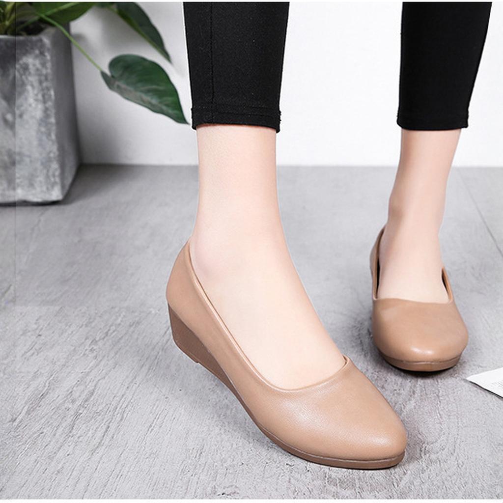 New Women's Solid Pointed Toe Loafers Fashion Mom Shoes For Southeast Asia