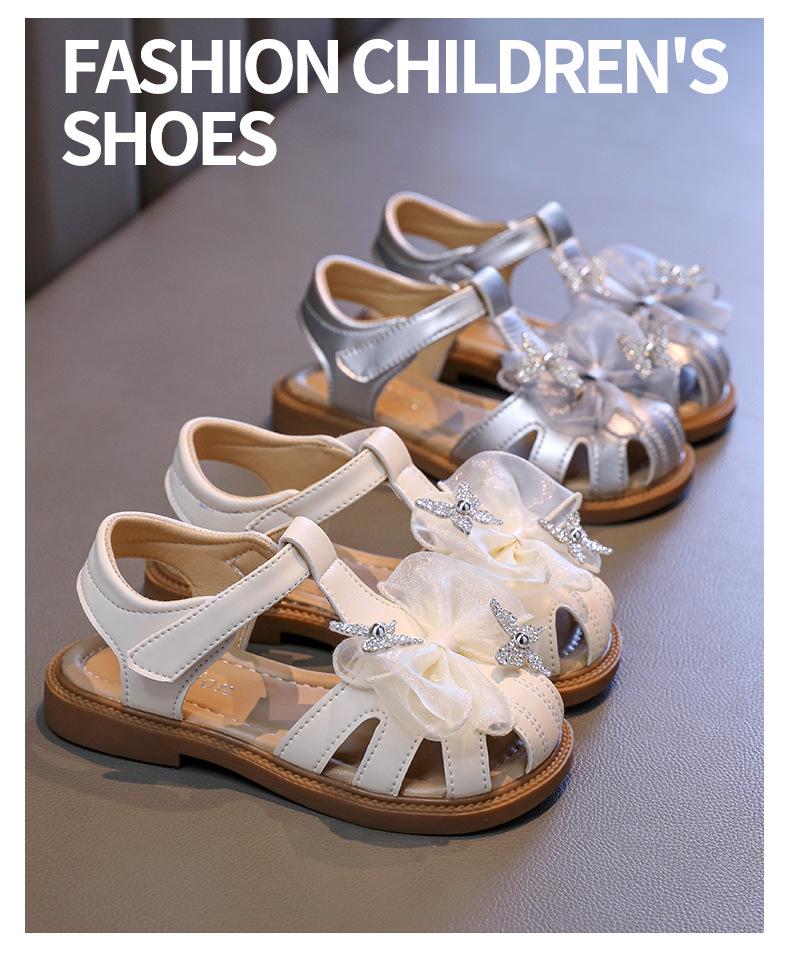2026 Summer Girls' Crystal Bow Sandals - Soft-Soled Turban Princess Shoes for Kids