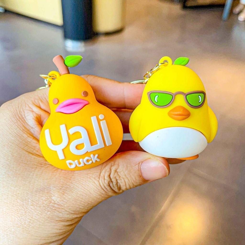 Cartoon Endearing Duck Keychain Adorable Silicone Gift For Friends Family And