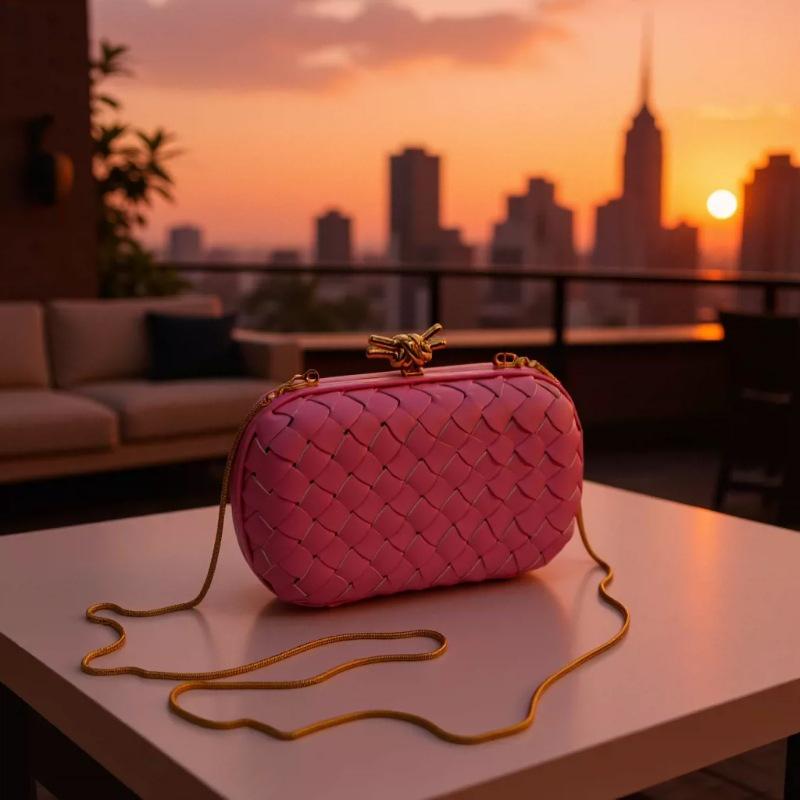 Elegant Luxury Evening Woven Chain Clutch - Women's High-Style Shoulder Bag