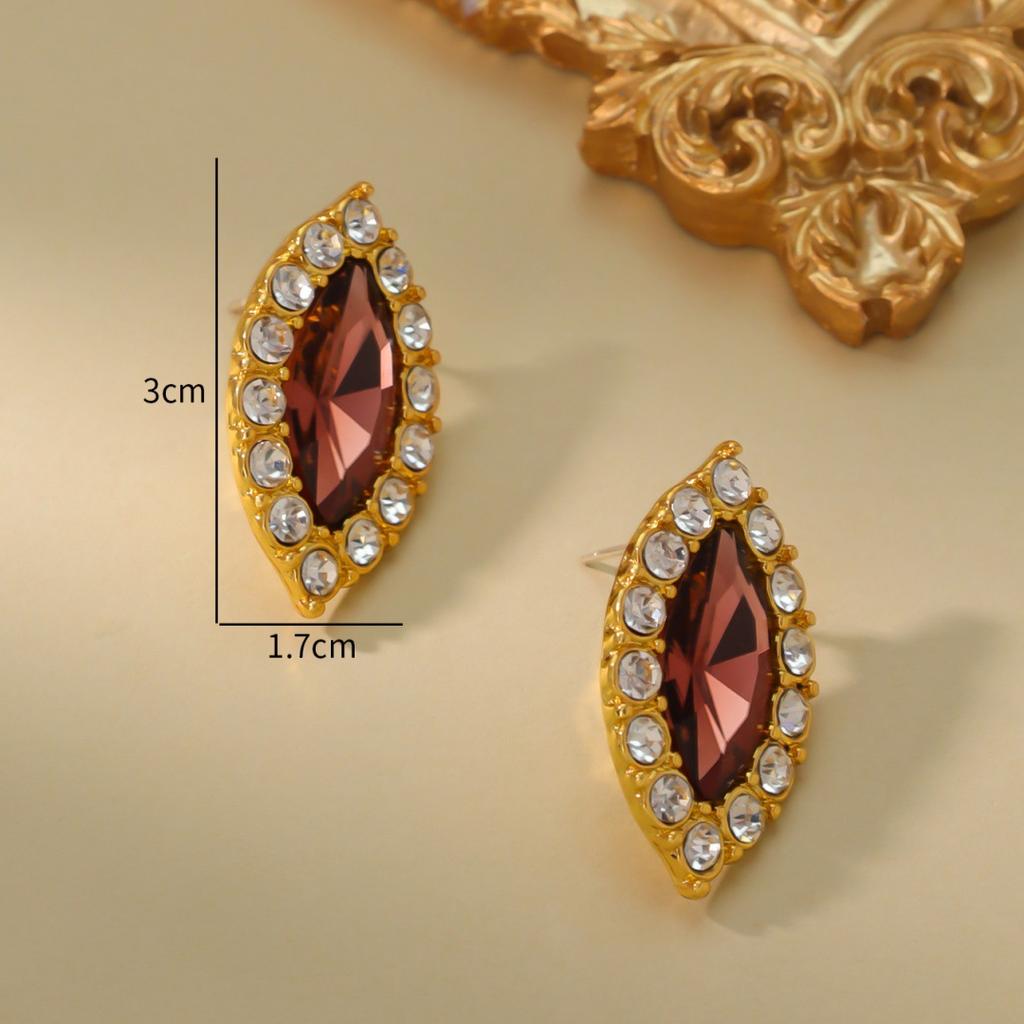 Vintage Necklace Earring Set Niche Design Fashionable Personality Plated With Real Gold