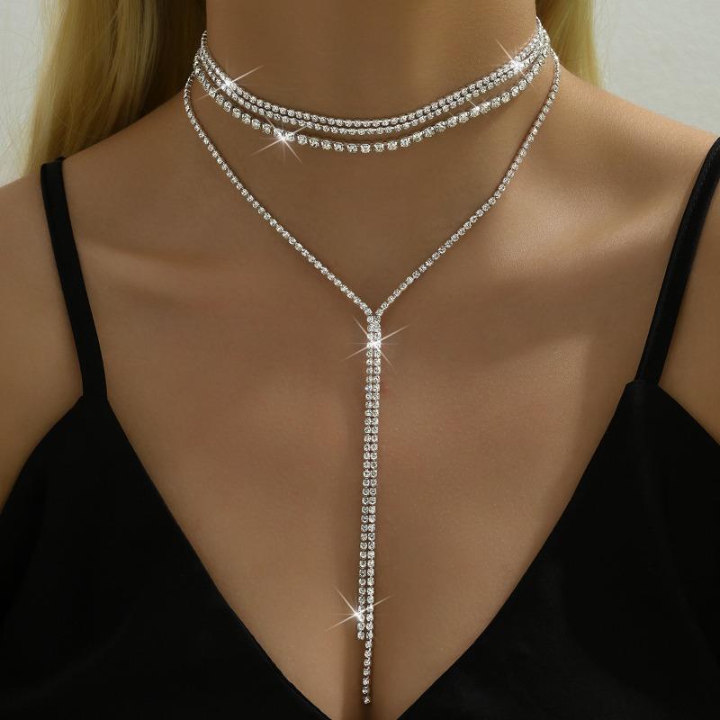 Exaggerated Niche Fashion Necklaces, Multi-layered Luxury Fringed Necklaces, Suitable for Formal Events and Parties.