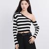 Retro Color-blocking Striped Off-the-shoulder Long-sleeved Knitted Sweater for Women's Autumn Base Layer, Slimming and Form-fitting Short Top