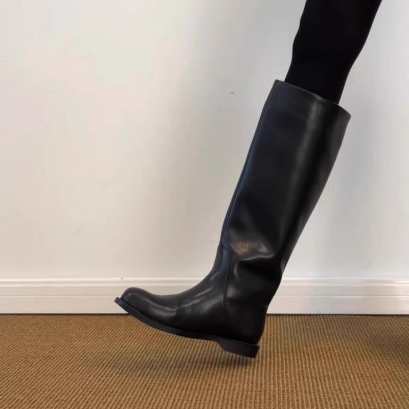 

Ретро обувь, прямые ботинки на низком каблуке, женские стройнящие и универсальные ботинки, не доходящие до колен 40 чёрный