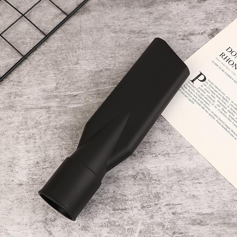 Głowica dyszy z płaskim szwem do złącza odkurzacza. Średnica wewnętrzna 44 mm