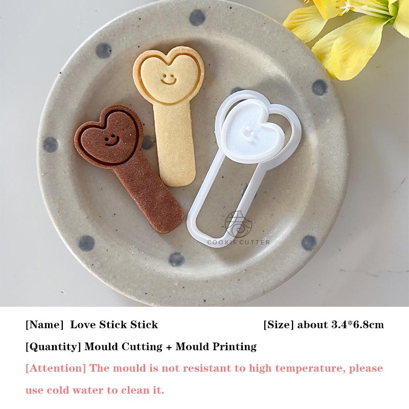 

Cartoon Animal Lollipop Cookie Mold Toast Puppy Cat Shape Biscuit Cutter Fondant Cake Stamp with Sticks Child Baby Baking Tool